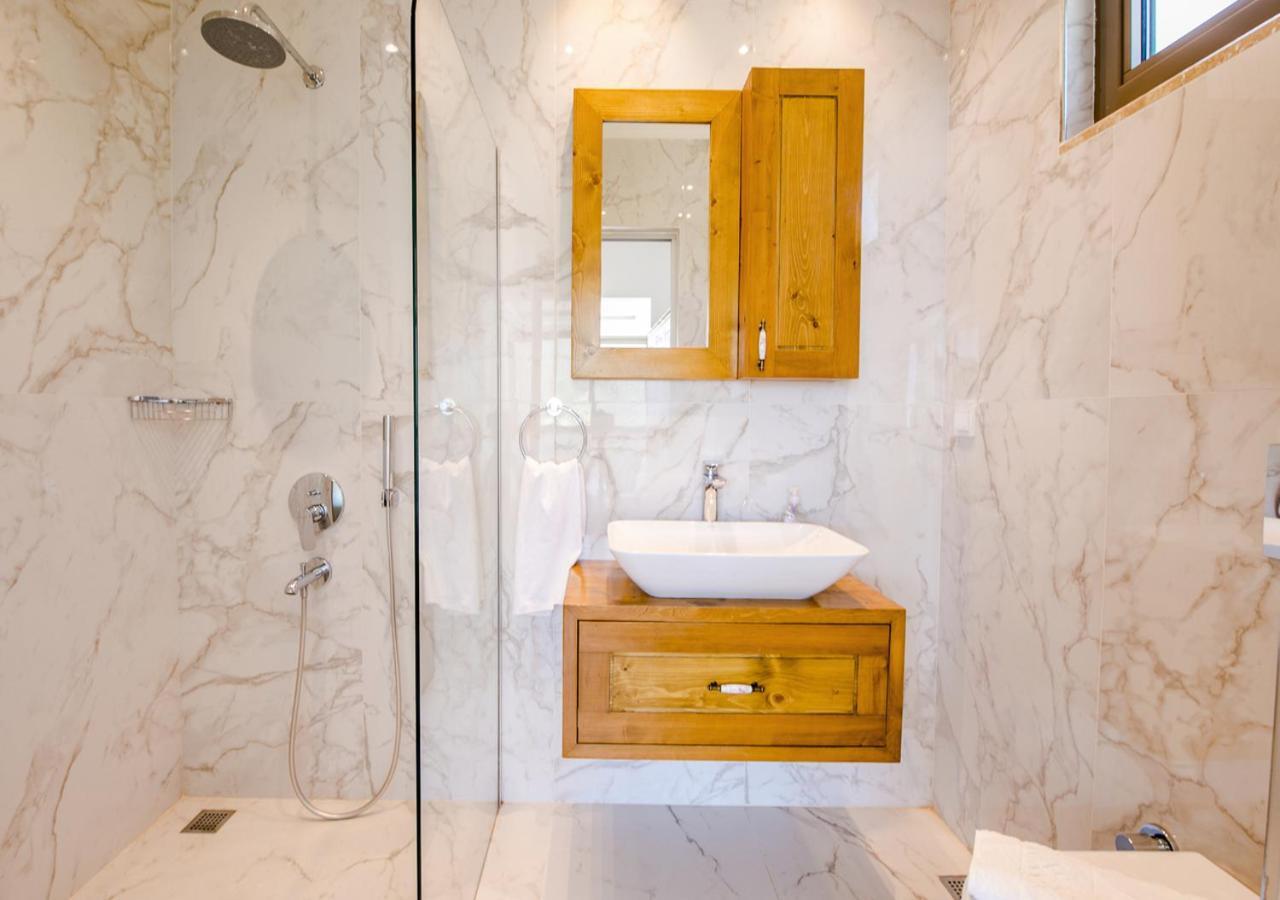 Villa 1 Sleeps 2 Honeymoon Isolated Infinity-Villa Orkide Uzumlu  외부 사진